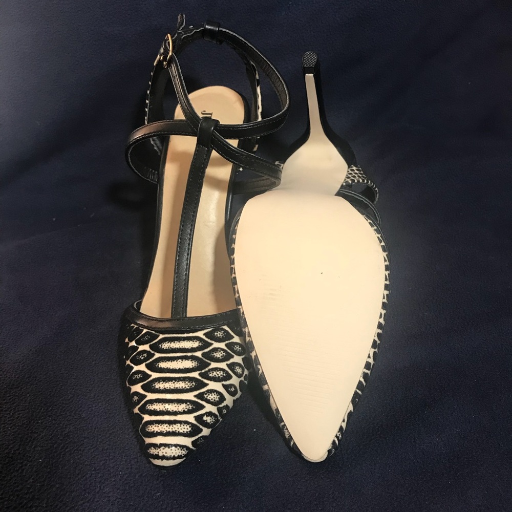 Super chic pumps! - Picture 2 of 4